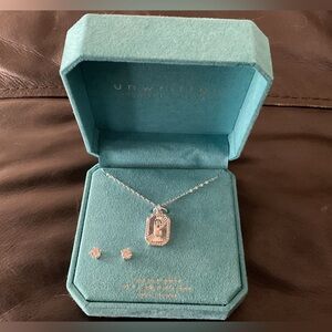 Unwritten "C" necklace and earrings